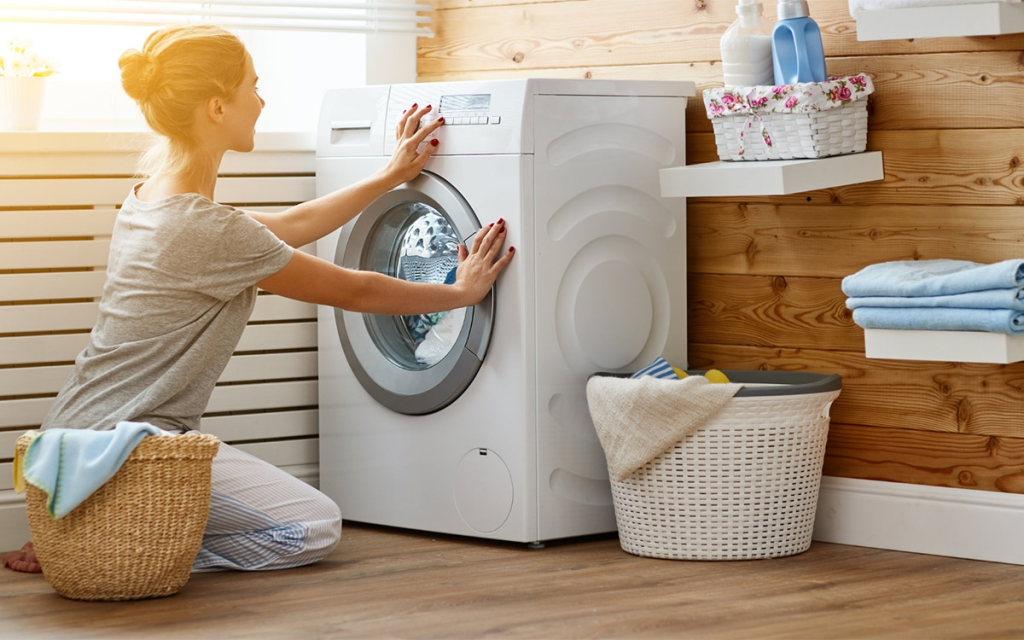 Commercial cleaners for laundry machines 